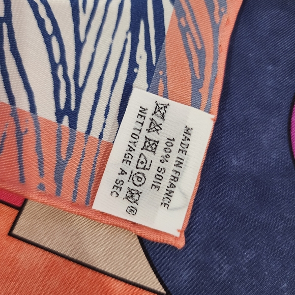 NWOT Rare 2024 Pink Saut Hermès Cavalier en Formes Silk Scarf 90 - Picture 5 of 15